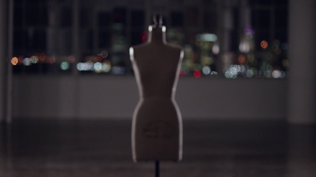 Video Reference: Light, Dress, Mannequin, Fashion, Night, Darkness, Photography, Art, Fashion design, Sculpture