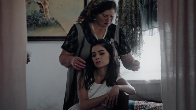 Video Reference: Hair, Hairstyle, Long hair, Black hair, Photography, Adaptation, Sitting, Smile, Person