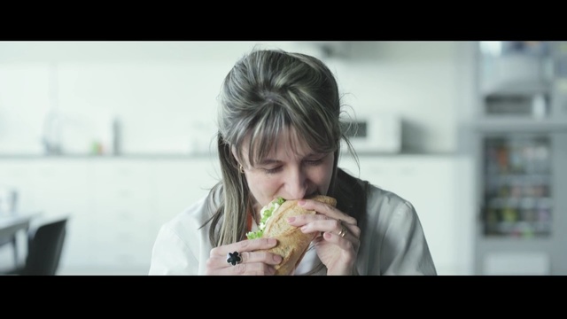 Video Reference: Hair, Eating, Photograph, Facial expression, Head, Hairstyle, Snapshot, Beauty, Skin, Nose, Person