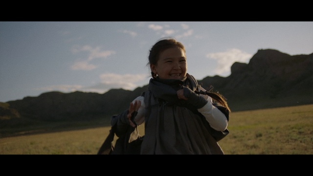 Video Reference: Landscape, Screenshot, Human, Ecoregion, Steppe, Photography, Travel, Hill, Aeolian landform, Grassland