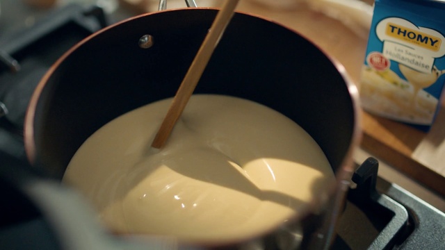 Video Reference: Food, Dish, Cuisine, Ingredient, Dairy, Cookware and bakeware, Béchamel sauce, Condensed milk