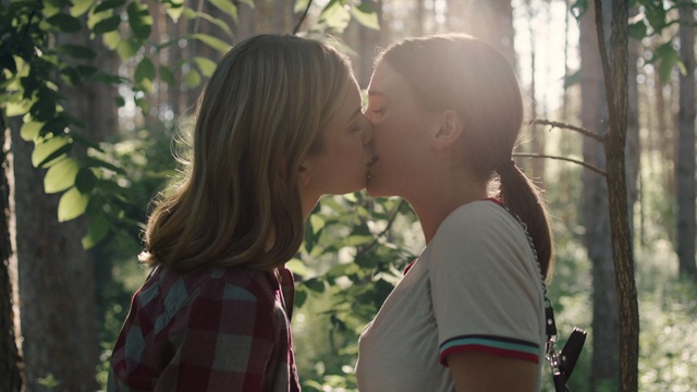 Video Reference: People in nature, Photograph, Love, Romance, Kiss, Interaction, Forehead, Tree, Forest, Photography