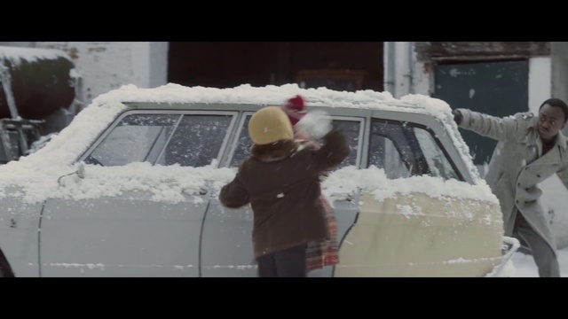 Video Reference: Land vehicle, Vehicle, Car, Snapshot, Mode of transport, Snow, Automotive window part, Windshield, Winter storm, Glass