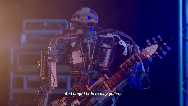 Video Reference: Musician, Performance, Music, Entertainment, Guitarist, String instrument, Concert, Performing arts, Music artist, Rock concert