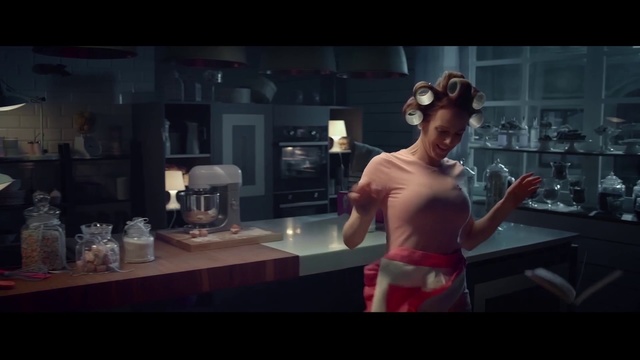 Video Reference: Photograph, Muscle, Shoulder, Arm, Snapshot, Screenshot, Human, Barechested, Chest, Photography