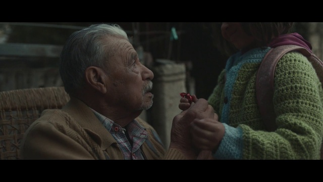 Video Reference: Movie, People, Head, Skin, Human, Screenshot, Conversation, Fun, Interaction, Mouth