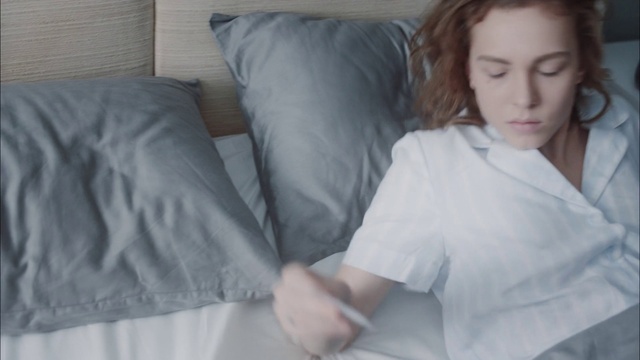 Video Reference: Pillow, Bedding, Skin, Bed sheet, Comfort, Arm, Linens, Sleep, Textile, Bed