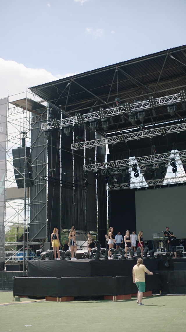 Video Reference: architecture, structure, water, building, recreation, facade, tree, Person