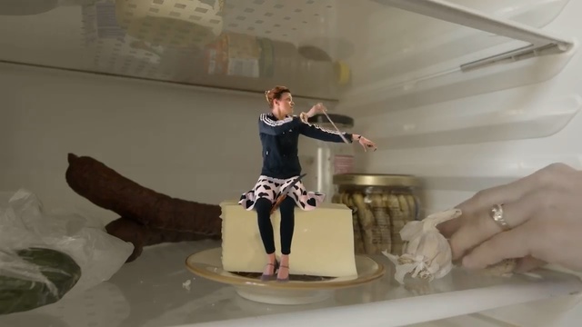 Video Reference: Figurine, Footwear, Room, Interior design, Action figure, Shoe, Ceiling, Art, Person