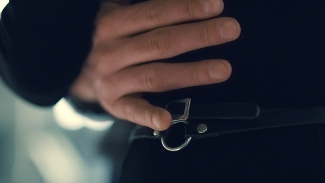 Video Reference: Finger, Hand, Nail, Wrist, Thumb, Gesture