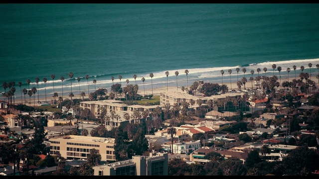 Video Reference: city, urban area, sky, cityscape, sea, metropolis, metropolitan area, horizon, skyline, water