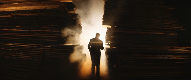 Video Reference: darkness, light, night, heat, sky, midnight, evening, Person