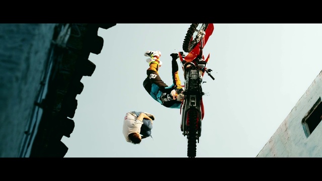 Video Reference: Adventure, Extreme sport, Stunt performer, Fictional character, Person