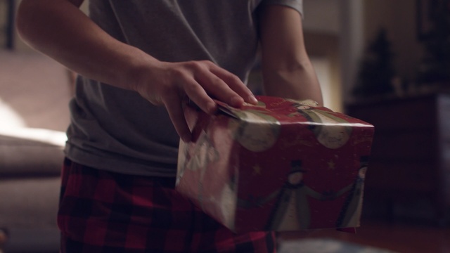 Video Reference: hand, arm, finger, girl