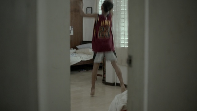 Video Reference: Dress, Leg, Fashion, Room, Shoulder, Standing, Joint, Floor, Human leg, Textile
