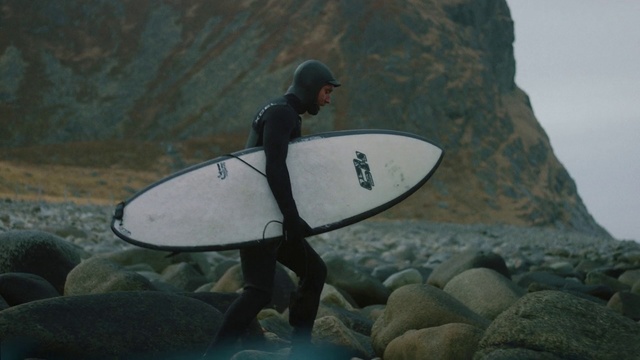 Video Reference: Surfing Equipment, Surfboard, Surfing, Wave, Boardsport, Surface water sports, Sports equipment, Wind wave, Wetsuit, Recreation