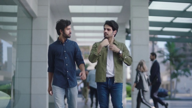 Video Reference: Snapshot, Standing, Jeans, Fun, Photography, Denim, Gesture