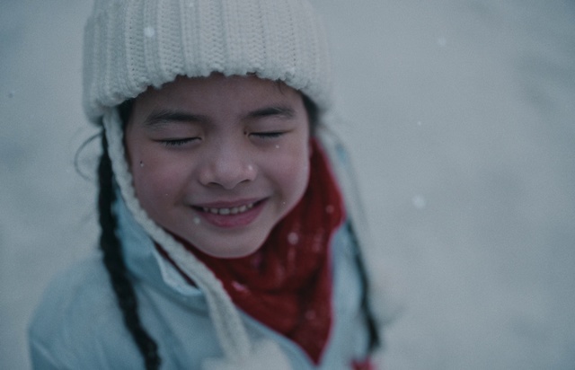 Video Reference: Face, White, Facial expression, Smile, Nose, Knit cap, Lip, Beanie, Cheek, Skin