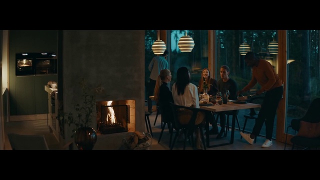Video Reference: Snapshot, Darkness, Screenshot, Photography, Scene, Room, Table, Conversation, Midnight, Pc game, Person