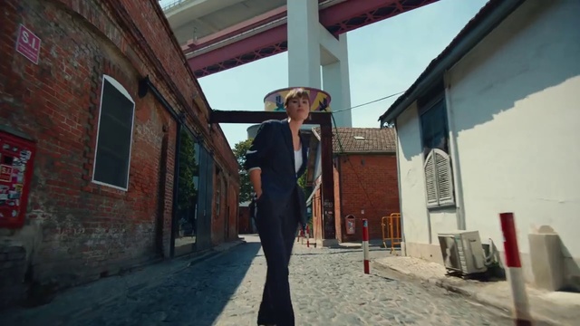 Video Reference: Photograph, Standing, Snapshot, Photography, Screenshot, Fun, Outerwear, House, Architecture, Facade