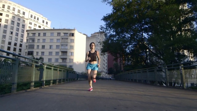 Video Reference: Running, Jogging, Recreation, Exercise, Urban area, Long-distance running, Tree, Architecture, Pedestrian, Walkway