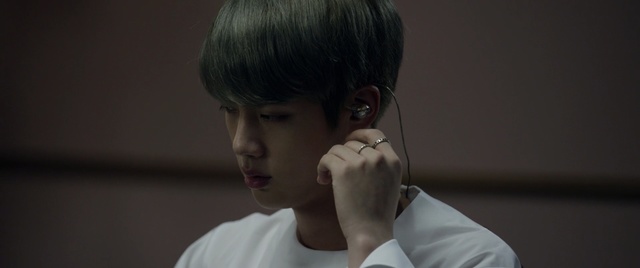 Video Reference: girl, audio equipment, audio, human, ear, Person