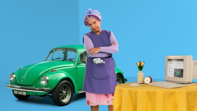 Video Reference: car, blue, green, motor vehicle, yellow, vehicle, automotive design, vehicle door, fun, volkswagen beetle, Person