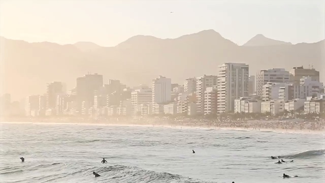 Video Reference: Wave, Sky, Atmospheric phenomenon, Sea, Wind wave, City, Haze, Shore, Illustration, Coast