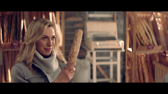 Video Reference: Hair, Blond, Lady, Beauty, Long hair, Hairstyle, Lip, Eye, Fur, Brown hair, Person