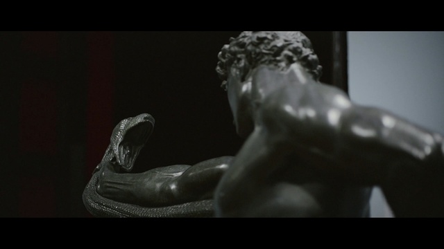 Video Reference: statue, sculpture, darkness, classical sculpture, organism, hand, monument, figurine, bronze sculpture, metal