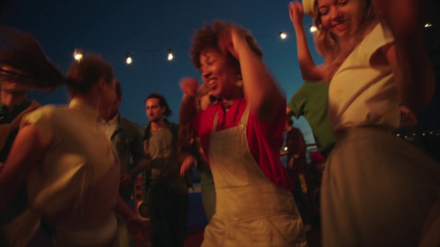 Video Reference: Performance, Event, Fun, Human, Performance art, Night, Crowd, Party, Performing arts, Ceremony