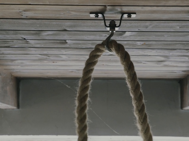Video Reference: rope, wood, metal, Person