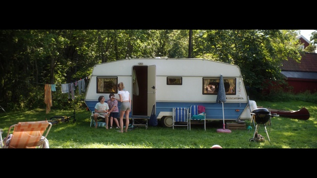 Video Reference: Travel trailer, Camping, RV, Trailer, Caravan, House, Recreation, Grass, Vehicle, Leisure