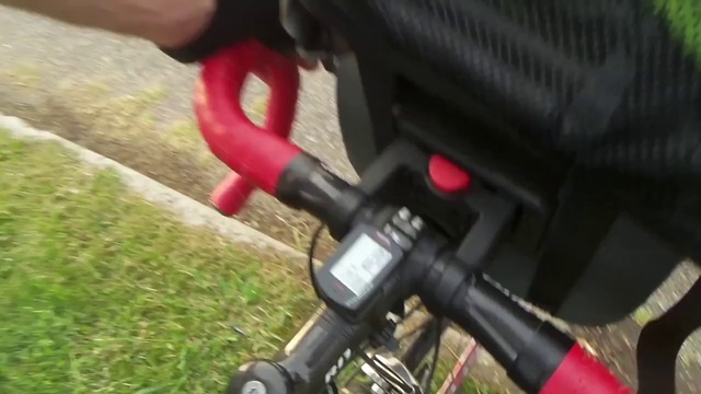 Video Reference: Bicycle handlebar, Bicycle, Vehicle, Product, Bicycle accessory, Bicycle frame, Bicycle part, Road bicycle, Mountain bike, Bmx bike