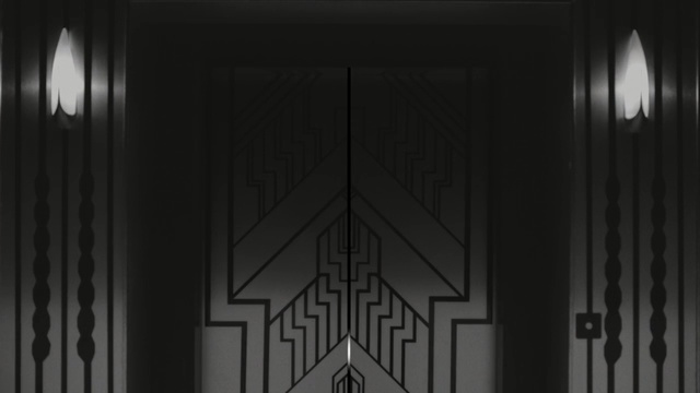 Video Reference: architecture, analog clock, clock, building, timepiece, church, city, tower, fin