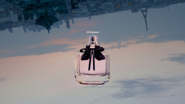 Video Reference: water, sky, winter, snow, ice, freezing, reflection, perfume, glass bottle, liquid, Person