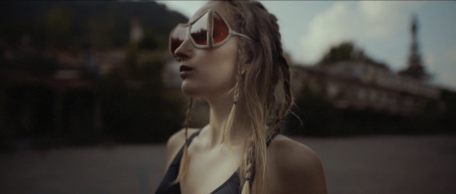 Video Reference: Eyewear, Hair, Sunglasses, Glasses, Photograph, Blond, Beauty, Cool, Lady, Hairstyle