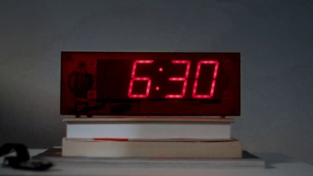 Video Reference: Display device, Clock, Digital clock, Red, Technology, Alarm clock, Electronic device, Home accessories, Led display, Radio clock