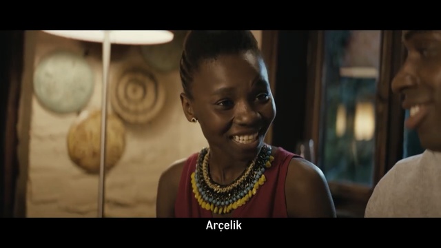 Video Reference: People, Photograph, Facial expression, Lady, Head, Smile, Human, Adaptation, Tradition, Photography, Person