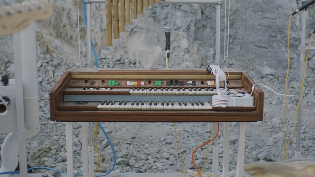 Video Reference: Electronic instrument, Technology, Electronic device, Musical keyboard, Musical instrument, Organ, Keyboard, Electronic musical instrument, Analog synthesizer