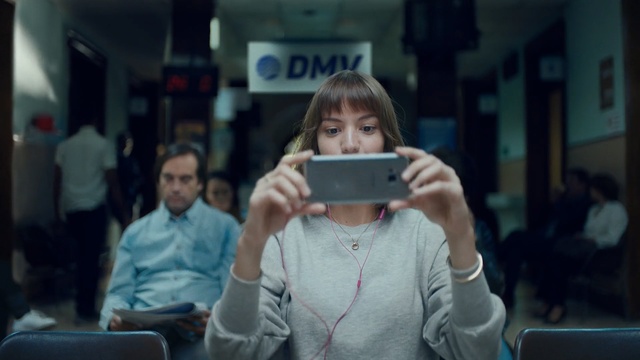 Video Reference: girl, snapshot, photography, fun, product, human, cool, crowd, smile, Person