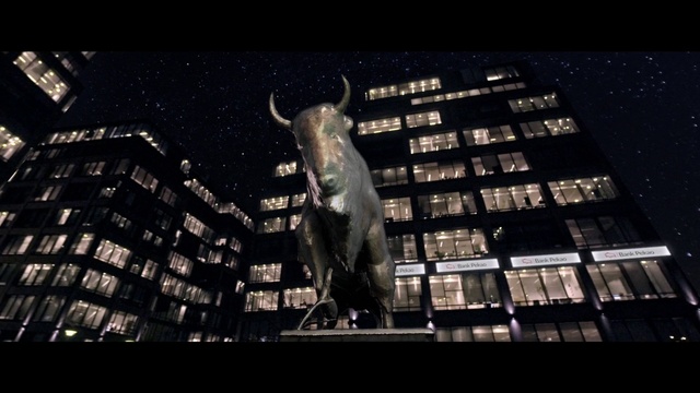 Video Reference: Landmark, Metropolis, Statue, Metropolitan area, Architecture, Snapshot, Darkness, Human settlement, Urban area, City
