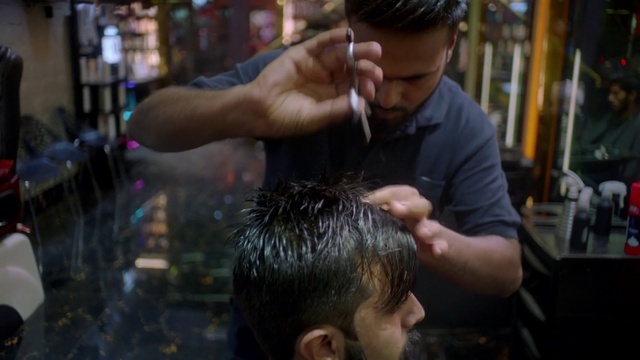 Video Reference: Hair, Barber, Hairdresser, Hairstyle, Black hair, Buzz cut, Beauty salon, Crew cut