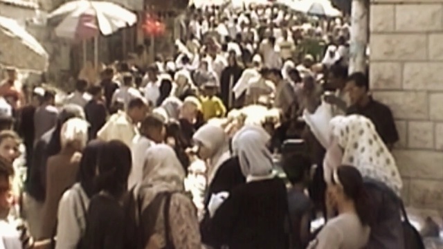 Video Reference: crowd, city, mecca, Person