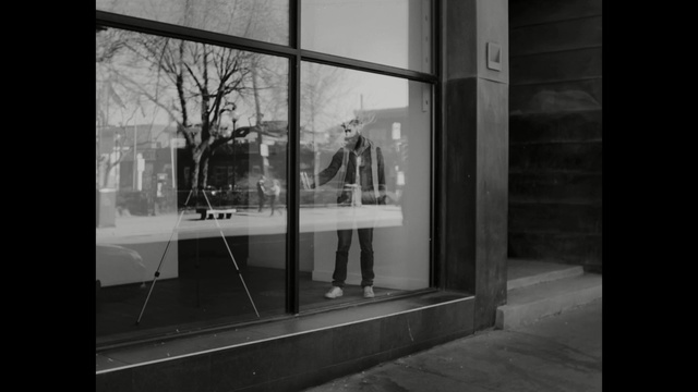 Video Reference: sliding door, door, window, building, movable barrier