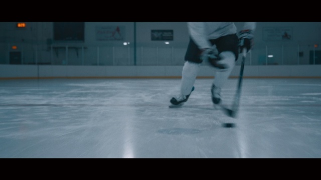 Video Reference: Sports, Team sport, Ice rink, Sports equipment, Hockey, Ice hockey, Player, Skating, Tournament, Ball game