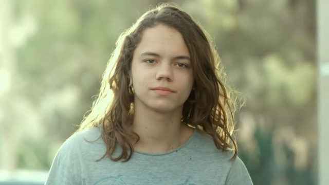 Video Reference: Hair, Face, Hairstyle, Beauty, Eyebrow, Chin, Lip, Skin, Long hair, Nose, Person