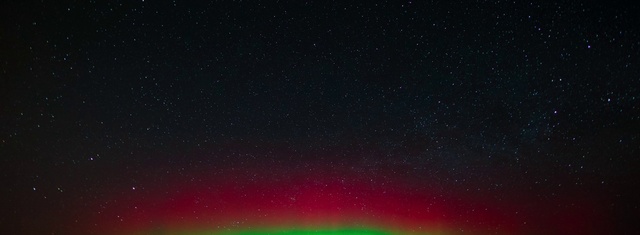 Video Reference: Sky, Aurora, Nature, Black, Atmosphere, Atmospheric phenomenon, Night, Horizon, Space, Geological phenomenon