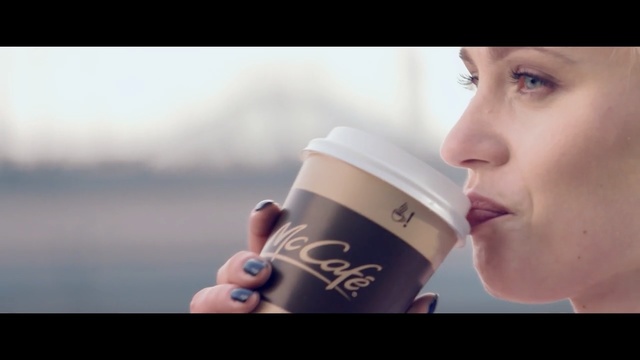 Video Reference: Product, Nose, Sky, Hand, Drink, Cup, Drinking, Dairy, Wheat beer