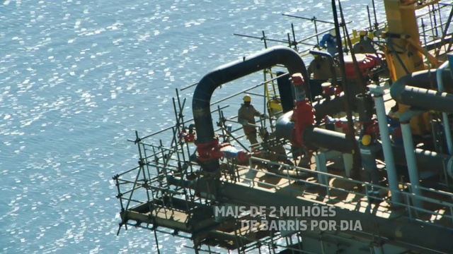 Video Reference: Vehicle, Oil rig, Offshore drilling, Industry, Watercraft, Naval architecture, Boat, Machine